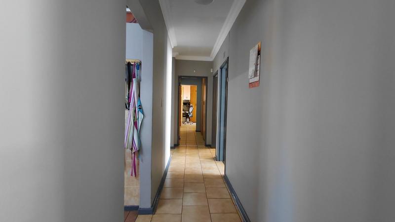 3 Bedroom Property for Sale in Langenhovenpark Free State